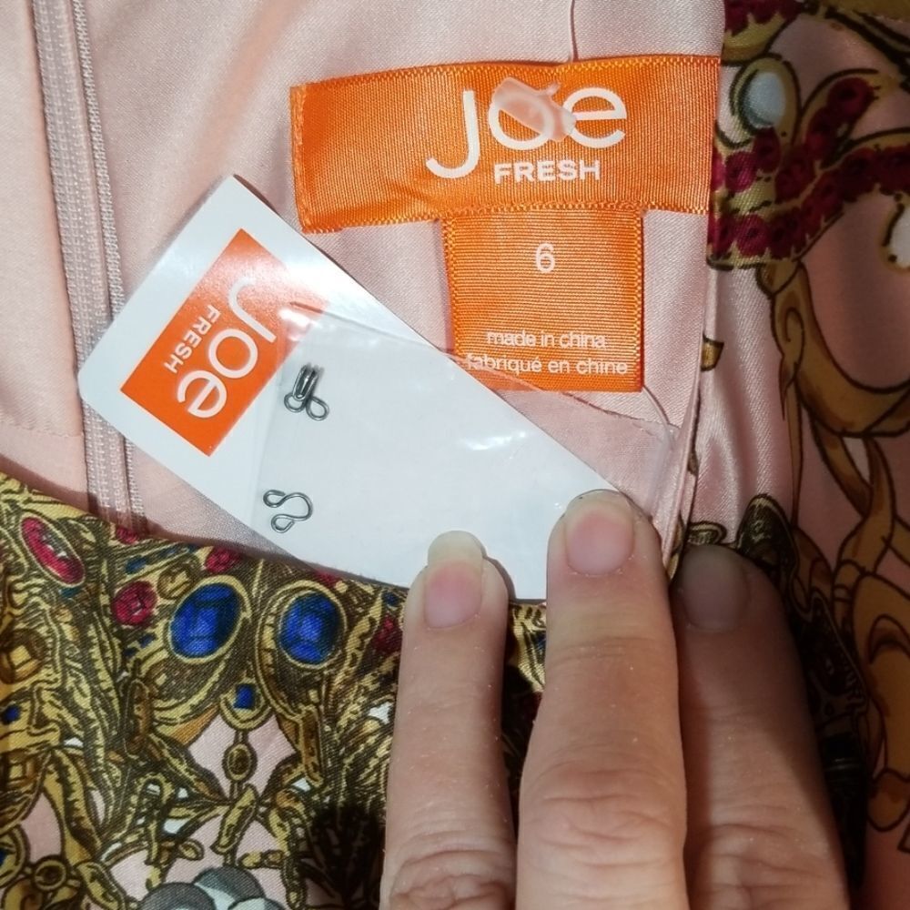 Joe Fresh Dress  - Picture 2 of 5